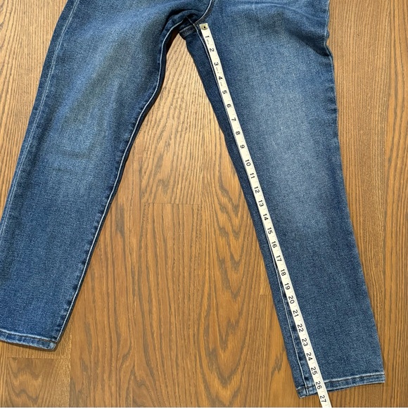 NWOT EVEREVE Ever Straight Jeans - Picture 11 of 12